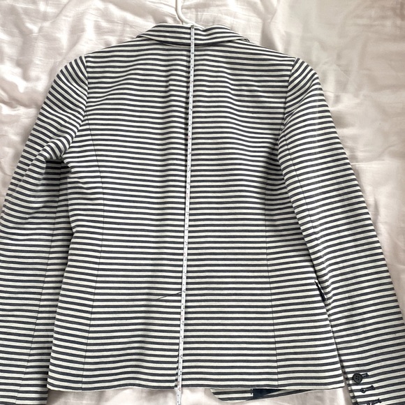 Like new Madewell blazer in cream and navy stripes - Picture 6 of 7